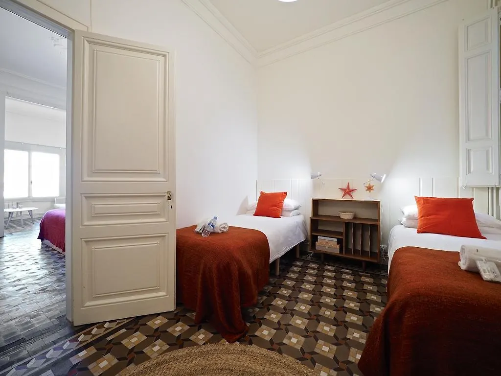 Suites4days Plaça Catalunya Design Barselona İspanya